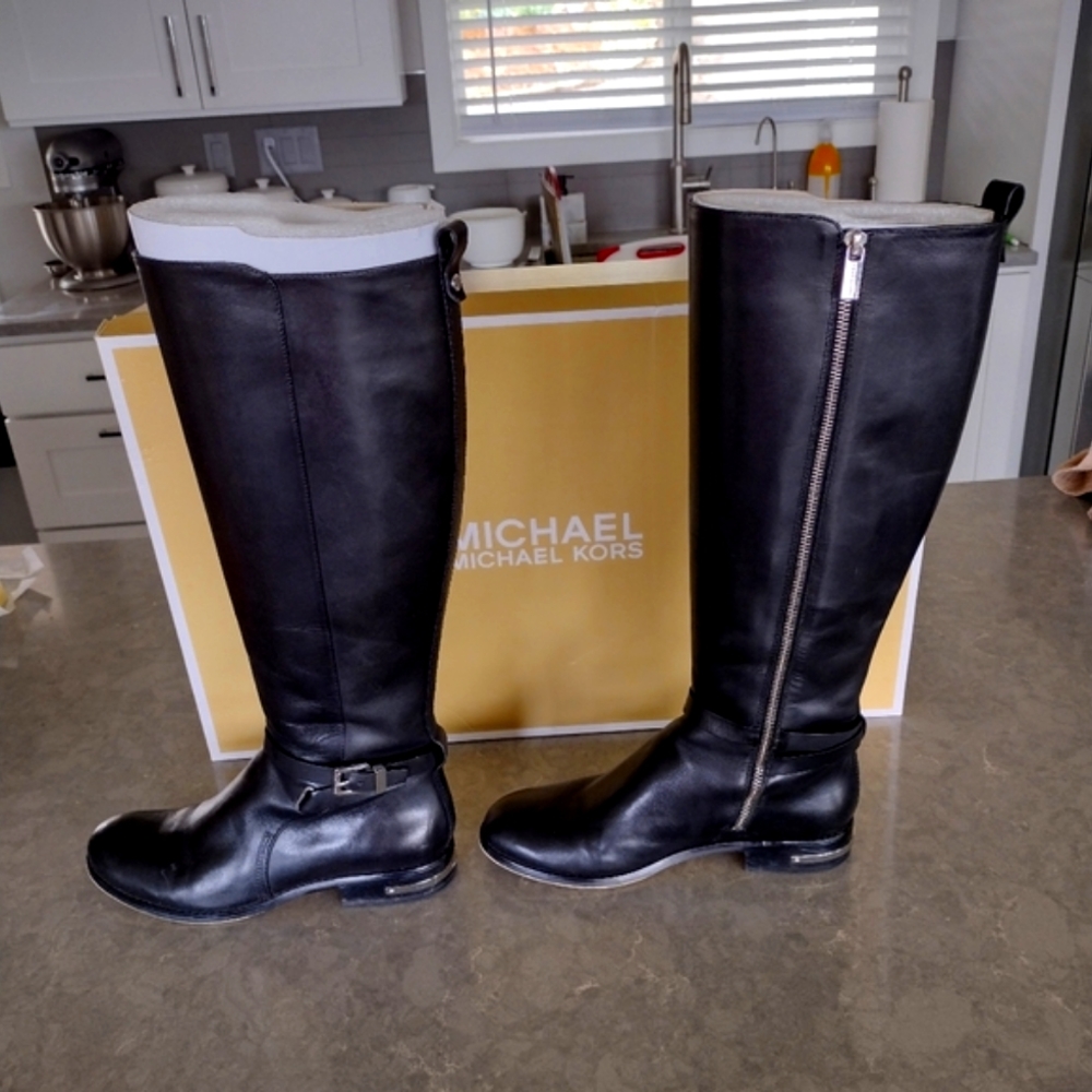 Michael Kors Black Leather Boots - Picture 7 of 8